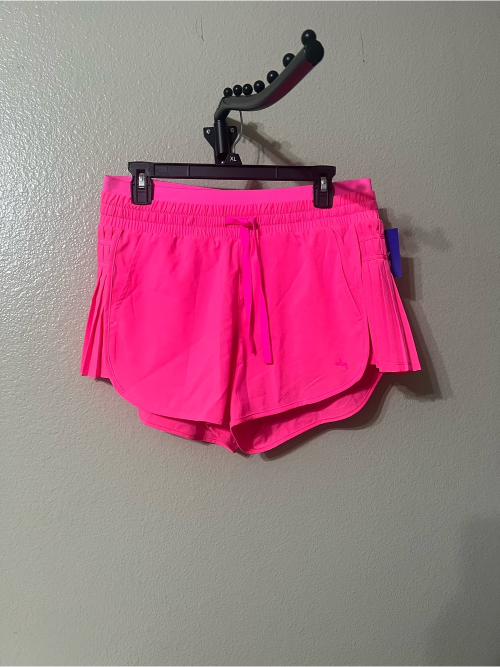 Joy Lab Women’s Hot Pink Athletic Shorts with Side Pleats. NWT. Sz-Med